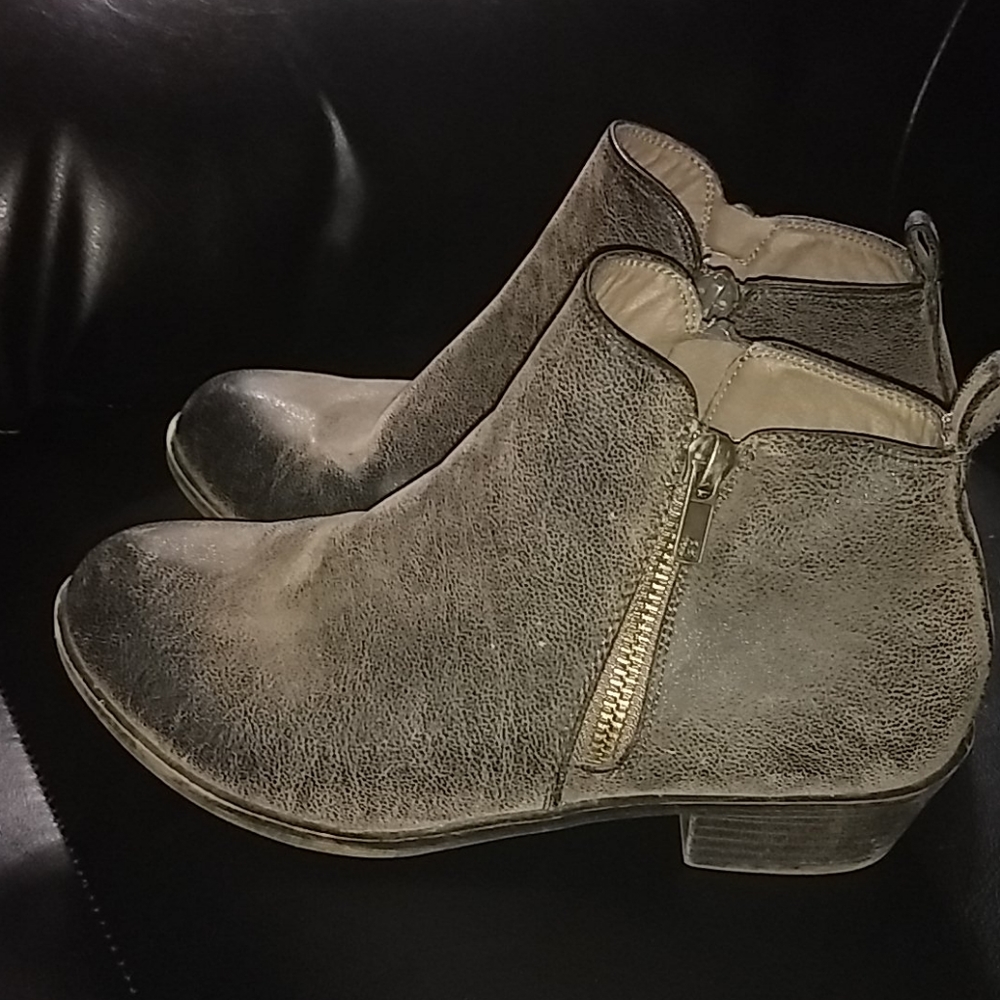Distressed girls booties